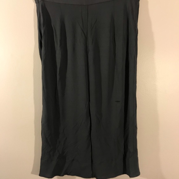 Prada pencil skirt with small back slit AUTHENTIC! - Picture 4 of 6